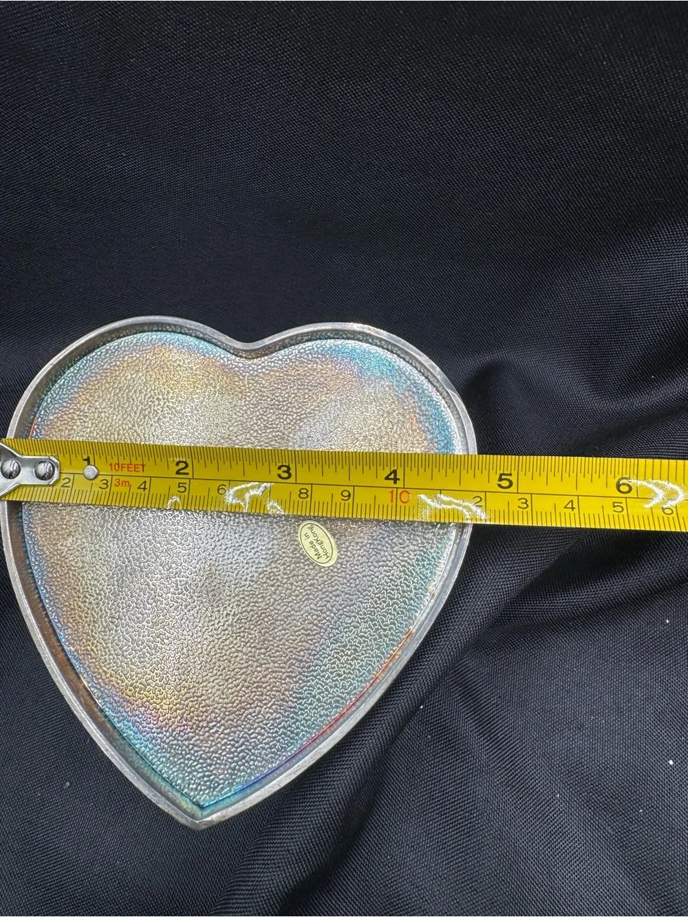 Source Unknown Heart-Shaped Jewelry Box with Gold Bow